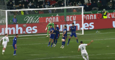 蓝军欧冠失意造访梦剧场 数据：红魔望坚韧不败